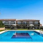 Beautiful 2 Bed Townhouse On Boavista Golf Course Apartment Lagos