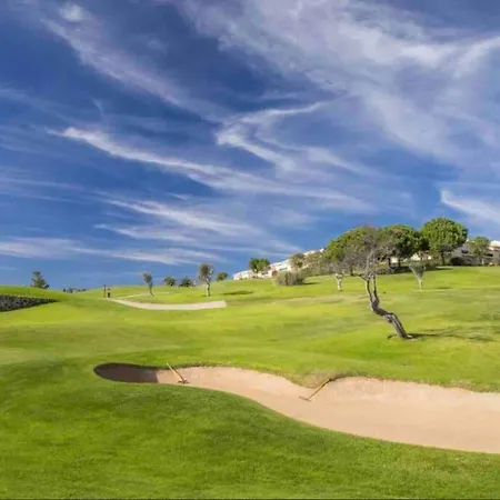 Beautiful 2 Bed Townhouse On Boavista Golf Course * Lagos