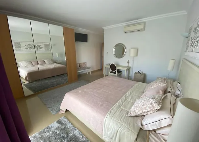 Beautiful 2 Bed Townhouse On Boavista Golf Course