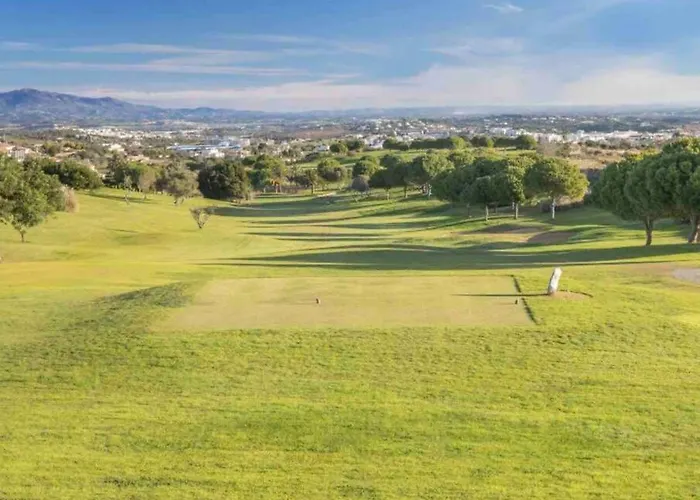 Beautiful 2 Bed Townhouse On Boavista Golf Course 公寓 *