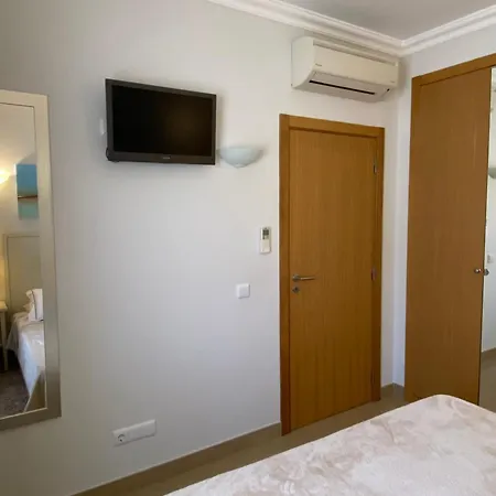 Beautiful 2 Bed Townhouse On Boavista Golf Course Lagos