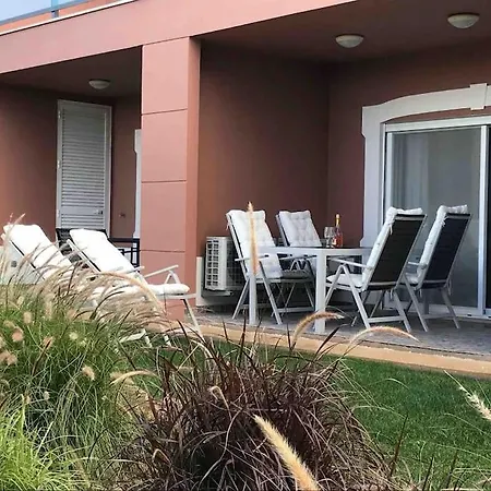 Beautiful 2 Bed Townhouse On Boavista Golf Course *